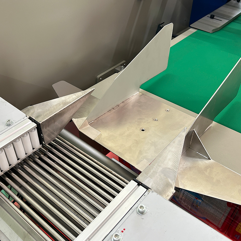 Multifunctional Automatic Horizontal Candy Food Bread Chocolate Plastic Bag Flow Pillow Flowpack Packing Machine